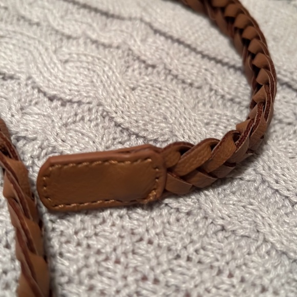 Braided Faux Leather Belt - Picture 3 of 6